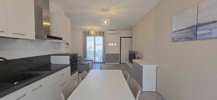 Apartament cu 3 cam. de inchiriat central Cuza Residence