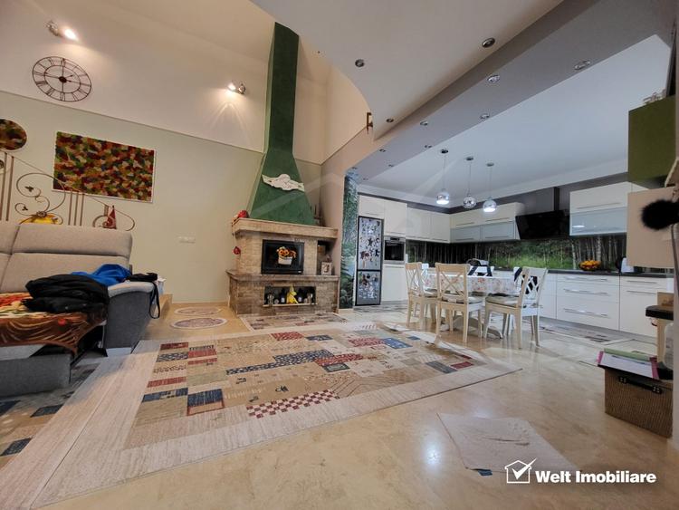 CASA REZIDENTIALA DE LUX + 5 SPATII COMERCIALE CU CHIRIASI