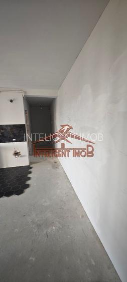 Apartament la CHEIE cu 3 camere pe Calea Cisnadiei