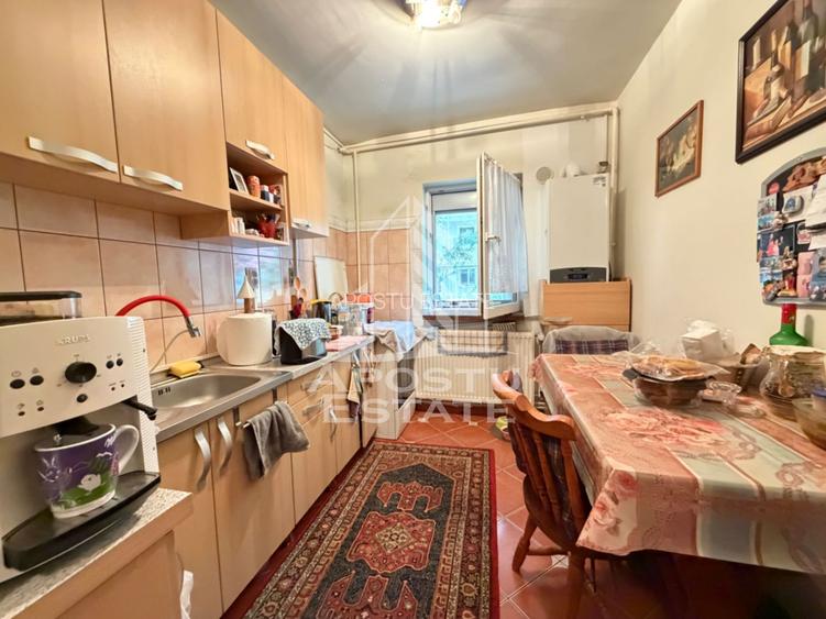 Apartament de vanzare cu 2 camere, cu centrala, parter, in  Aradului - 3