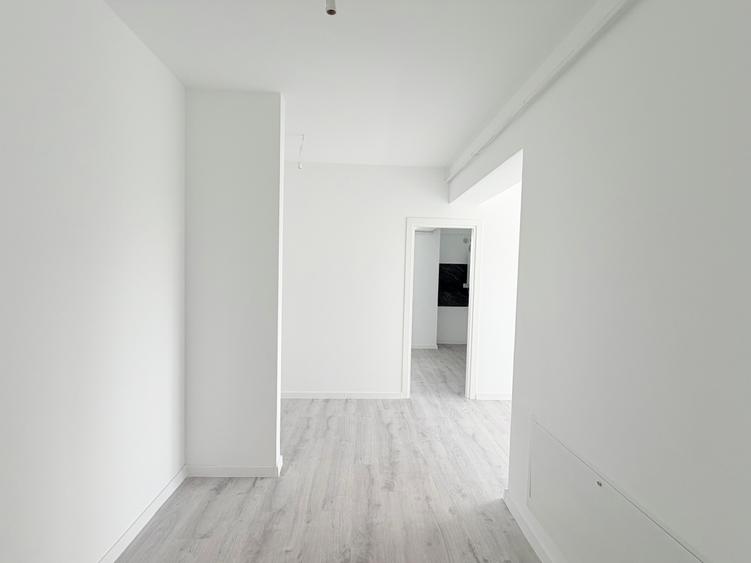 INTABULAT: Apartament cu 3 camere și 2 băi, decomandat, complet echipat