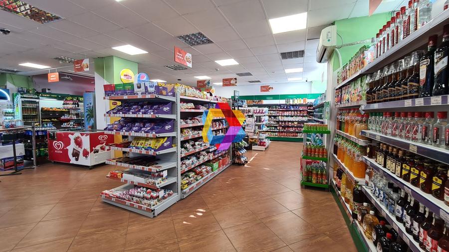 Spatiu comercial - 567 mp