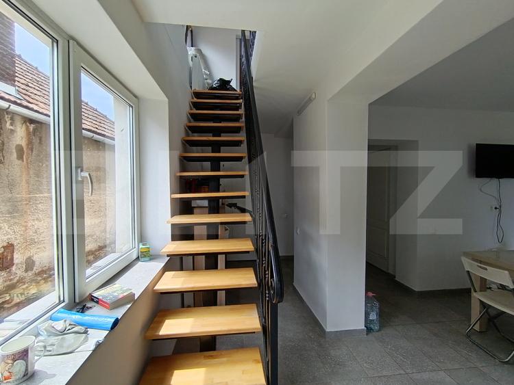 Casa cu 3 camere, suprafata de 140 mp