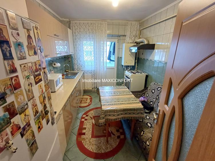 Vanzare 2 camere-Imobiliare MAXICONFORT