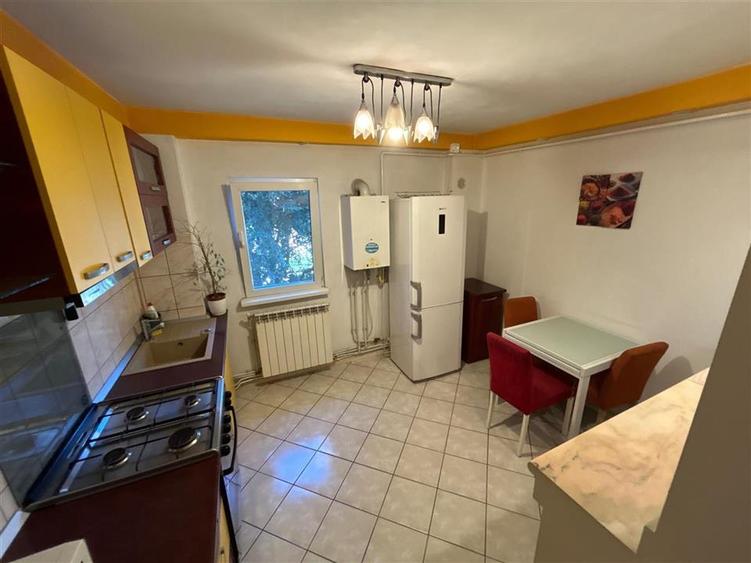 Zona CUG - Tudor Neculai Apartament 2 camere cu Loc Parcare