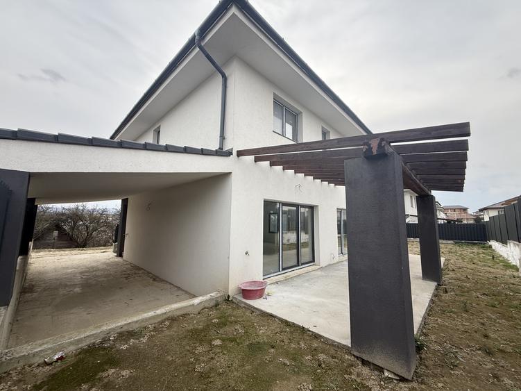 Casă individuală 120mp utilități, 380 teren, Dezmir