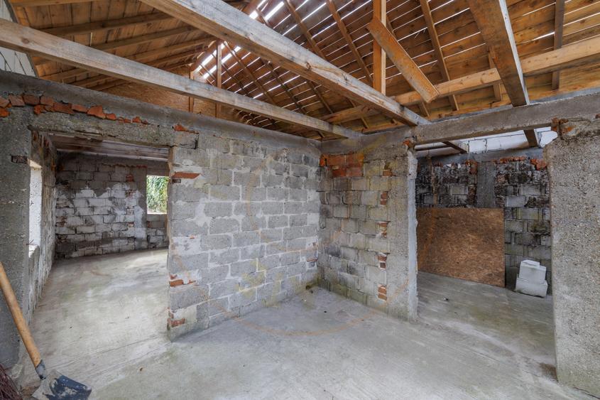 Casa+teren 2.140 mp de vanzare – Ciesti, Lunca Corbului– la doar 30 km Pitesti