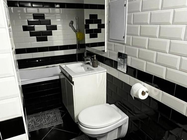 Închiriere Apartament 4 camere Piata Veteranilor/Metrou Lujerului - liber