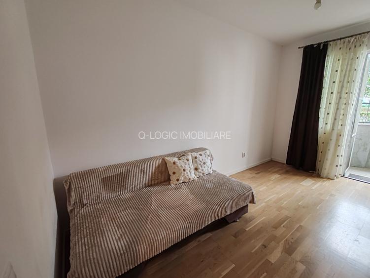 Apartament 2 camere liber la vanzare zona Centrul Civic - 2