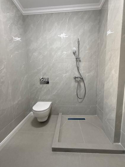 Casa modernă de vânzare /Lux