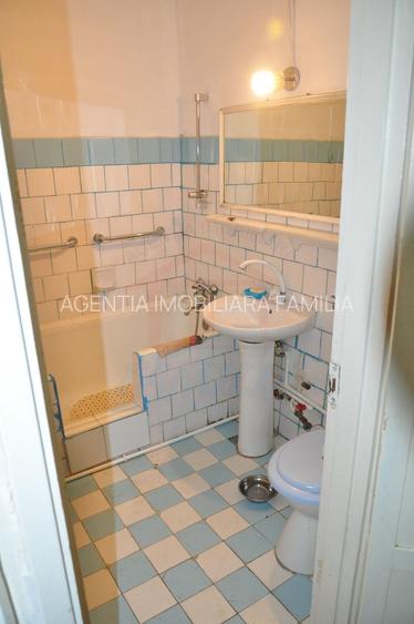 De vanzare apartament 2 camere, Centru - 9