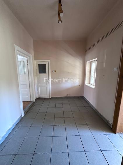Casa 2 camere singur in curte - teren 900 mp - Sibiu - str. Nicolae Iorga - 12