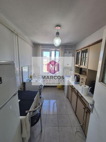 Vand apartament 1 camera Centru