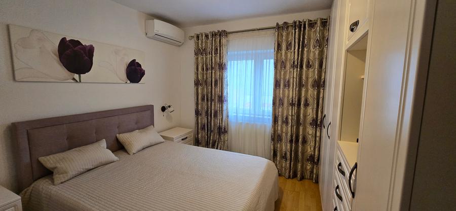 Apartament 4 camere de vanzare, etajul 1, Focsani