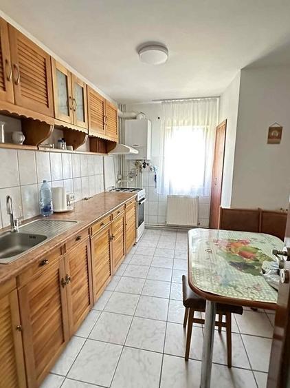 Apartament de închiriat, 4 camere, 80 mp, Mărăști zona Expo Transilvania