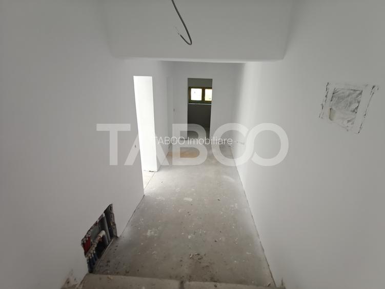 Casa spatioasa - aer curat si priveliste spre munti - teren 1203 mp - 23