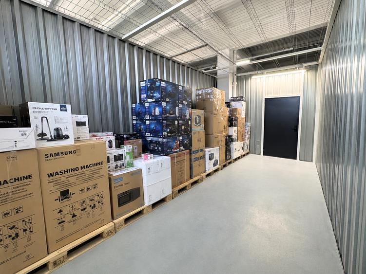 Spațiu depozitare 19 mp | Stocuri și ambalaje e-commerce | Acces 24/7