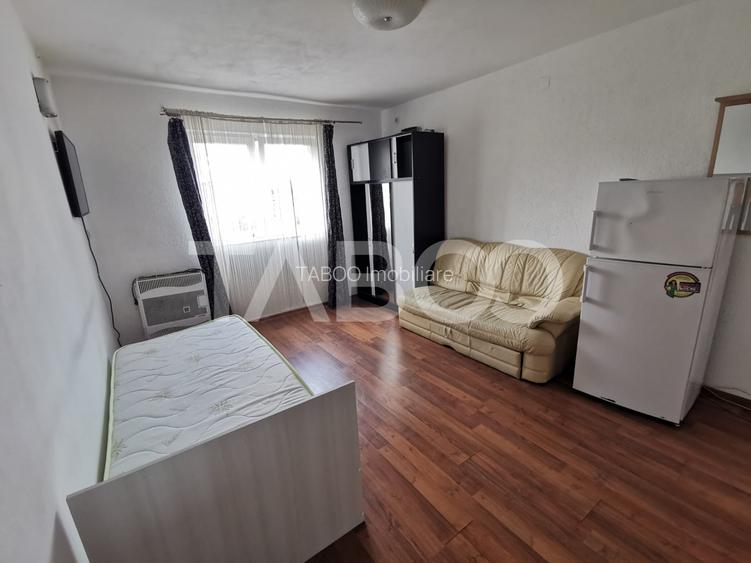 Garsoniera la etajul 2 de vanzare in zona Vasile Aaron din Sibiu - 4