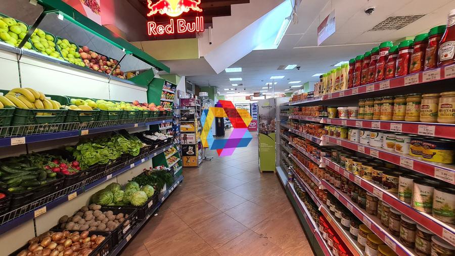 Spatiu comercial - 567 mp