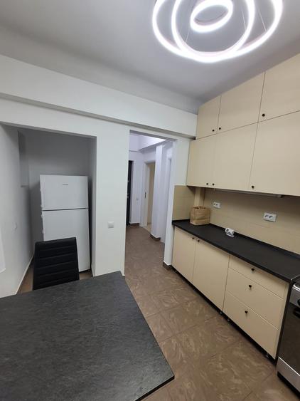 Apartament renovat, mobilat și utilat nou | Rond Alba Iulia