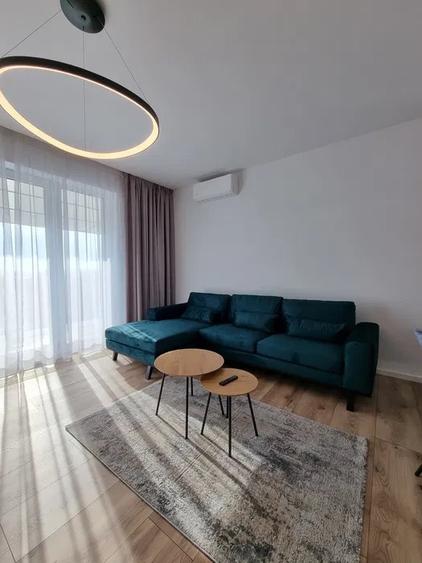 Sisesti 3 camere cu balcon