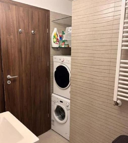Calea Calarasilor ,P-ta Muncii metrou,bl.2020,et.4/8,CENTRALA,mobilat,utilat,AC