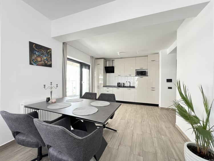 Casa Del Mar/ 3 camere si loc de parcare privat