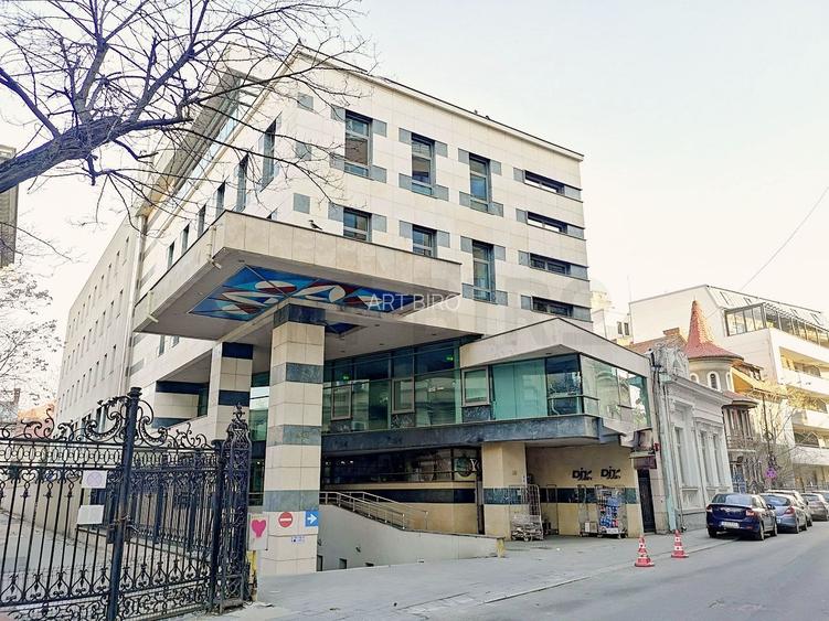 Zero comision, 290mp birou versatil cu terasa 340mp, Romana, 6' metrou - 9