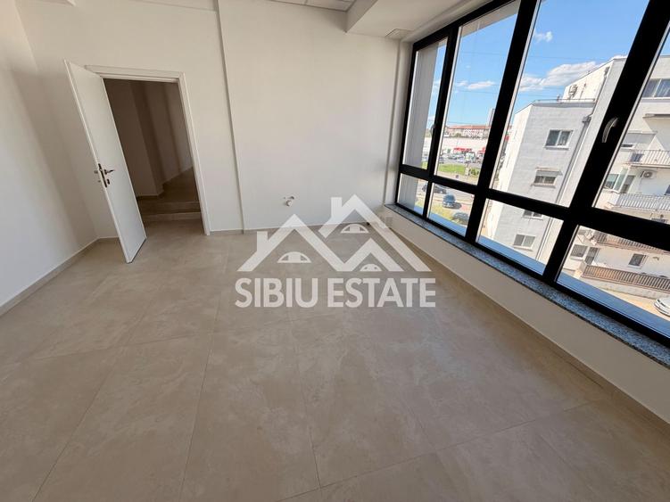 Spatiu de birouri 205 mp si terasa de 100 mp Kaufland Arhitectilor