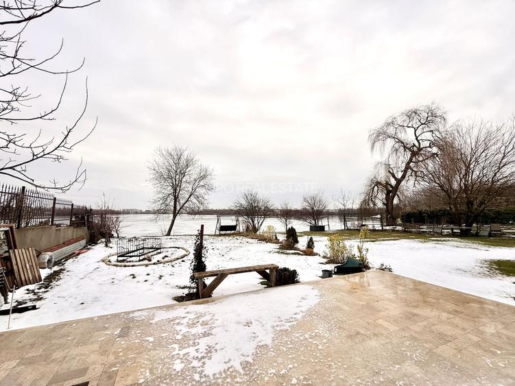 Doua etaje in vila pe malul lacului Grivita birouri rezidential - 21