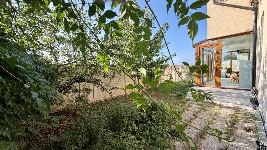 Casa de vânzare în Tunari – 3 dormitoare, curte proprie și 2 locuri de parcare - 17