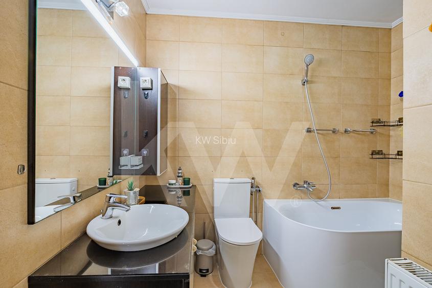 Apartament 3 camere - Etaj 1 - str. Lupeni - mobilat si utilat - 13