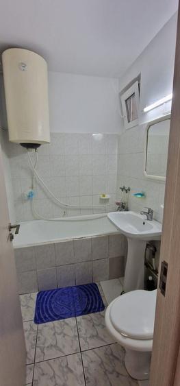 Doua camere in zona sediu politie.