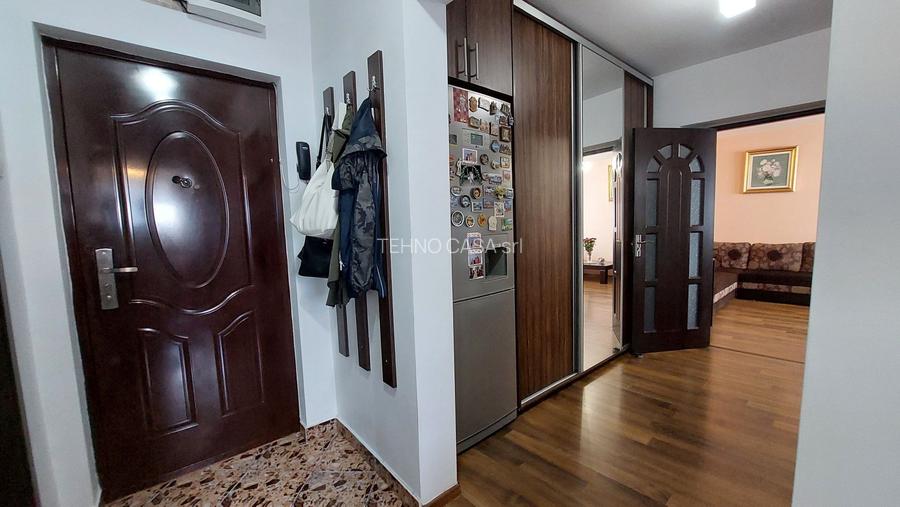 Titan,500 m de Metrou 1 Decembrie | 2camere, decomandat, 6/10, mobilat - 13