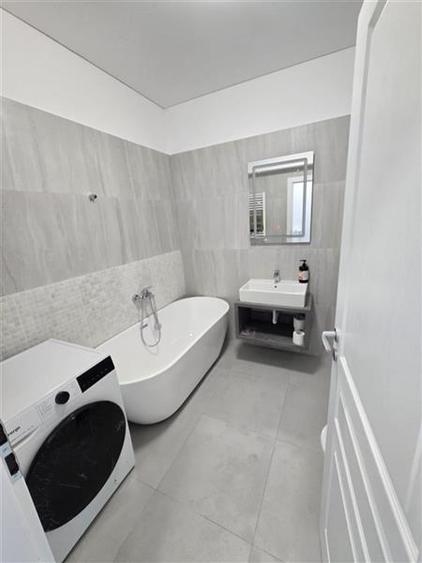 Prima inchiriere! Apartament 3 camere Tatarasi, bloc nou, etaj intermediar
