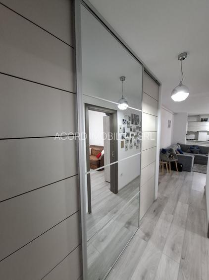 Apartament cu trei camere și loc de parcare în bloc nou din cartierul Km4 - 12