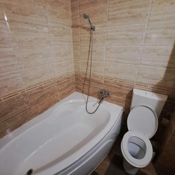 Garsoniera, decomandata, 38 mp, centrala proprie, ac, metrou aproape, Militari