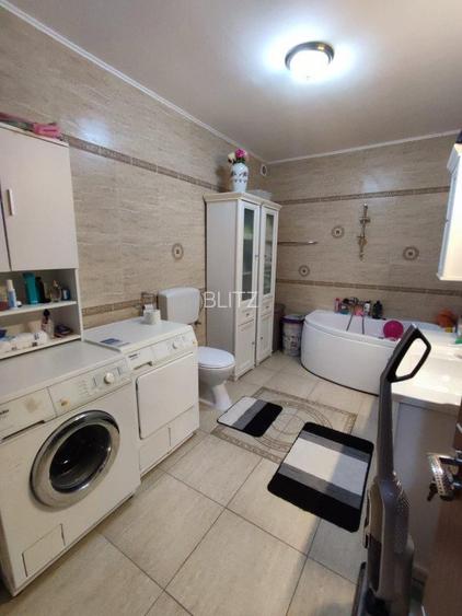 Penthouse cu priveliste, 4 camere 120 mp terasa 80 mp, ansamblu privat!
