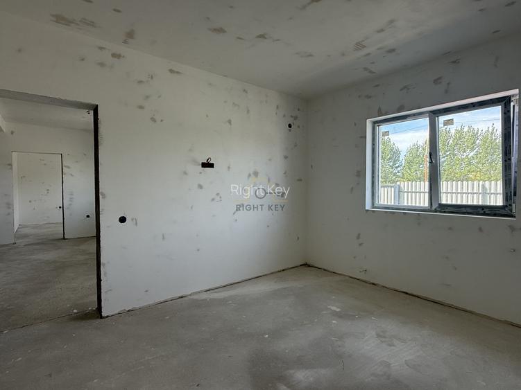 Casa parter P+pod, placa de beton, 4 camere, 330mp teren! Comision 0% - 12