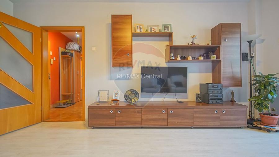 Apartament decomandat 3 camere, 2 băi și parcare – Pietonala Răcădău - 3