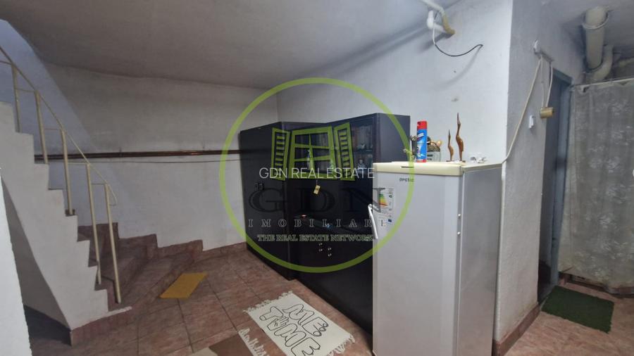 Casa cu 5 camere, 200mp, Centru - 19
