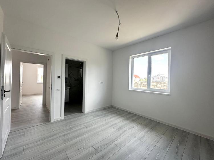 Casa Individuala 4 camere - Mosnita Noua zona Valery