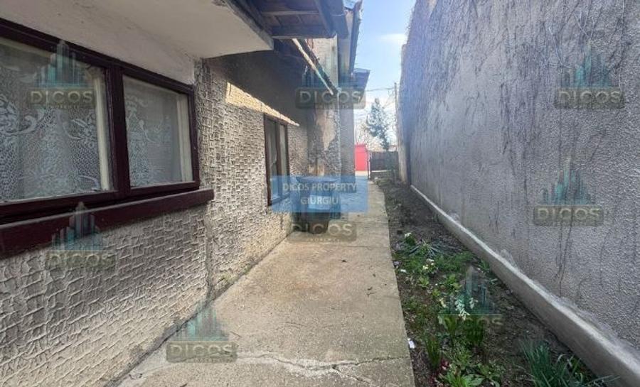 Casă de vânzare cu 3 camere