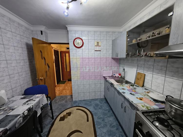 Apartament 3 camere Decomandat Mobilat Complet Colentina- Maior Băcilă