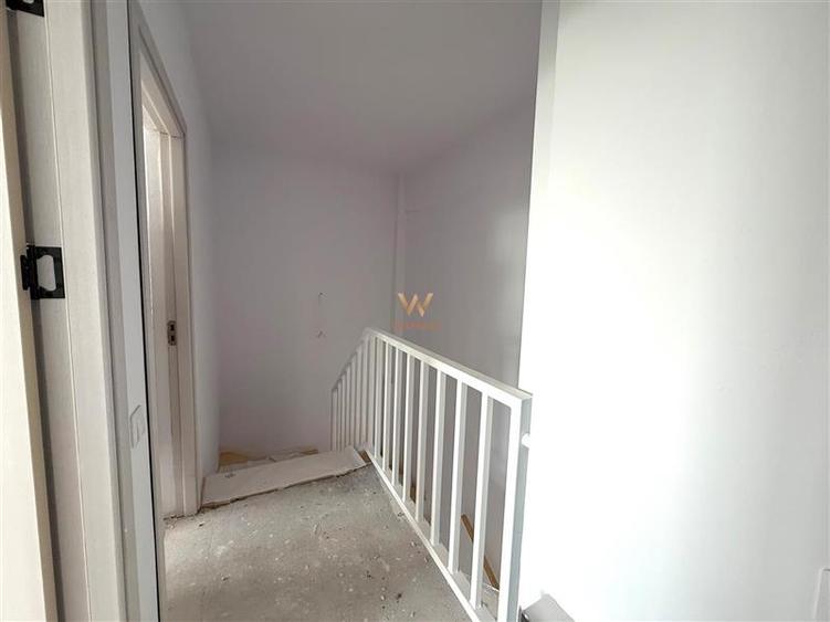 Apartament de vanzare 4 camere etaj 3/3 - 76 mp + 8 balcon- zona Turnisor