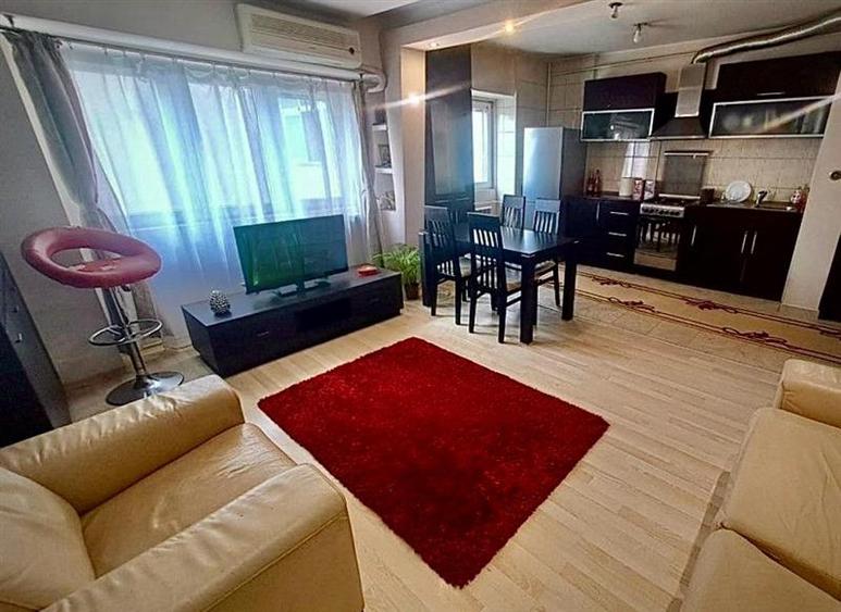 Apartament 3 camere  de vanzare  Gara,