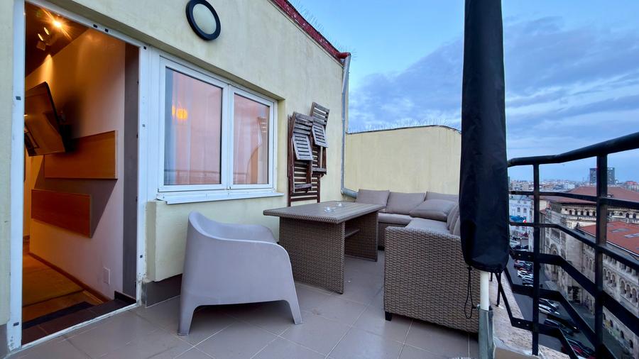 Top-Floor 4-BEDROOM APARTMENT WITH STUNNING TERRACE | ULTRA-CENTRAL LOCATION