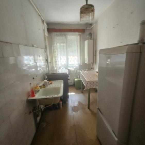 Apartament 2 camere - decomandat - 56 mp - Vasile Aaron - 3