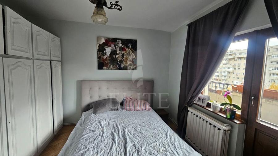 Apartament 3 camere în zona Calea Floresti