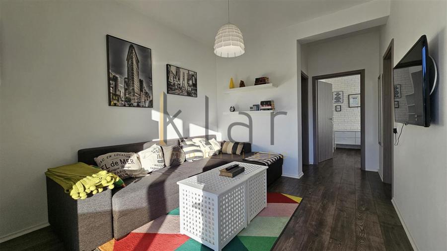 Apartament 3 camere 60mp,balcon,Europa, zona Luminia